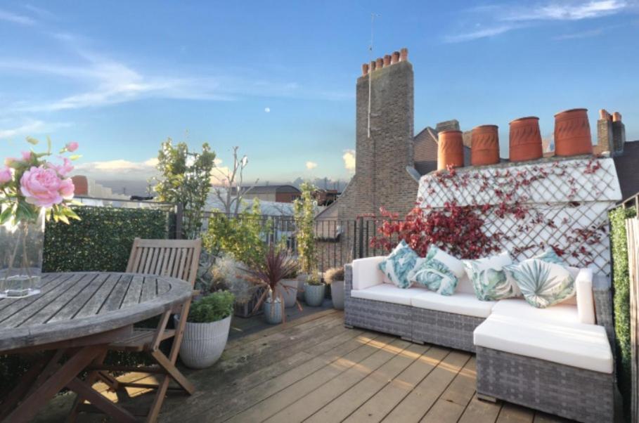 Appartement Highgate Maisonette With Roof Terrace Londen