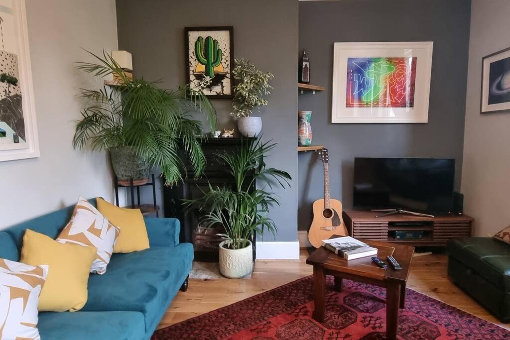 Highgate Maisonette With Roof Terrace Londen